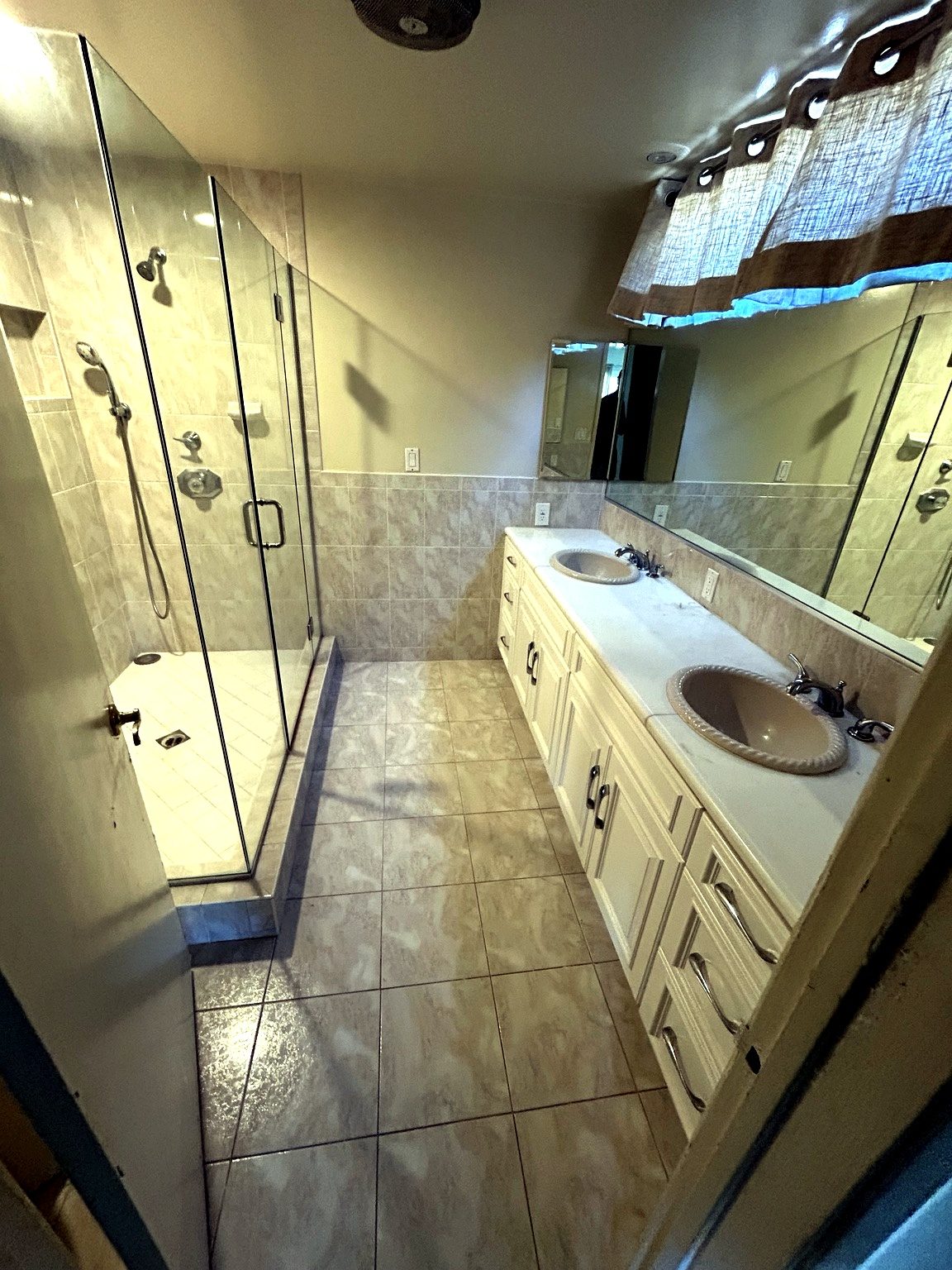 Master bathroom cleared